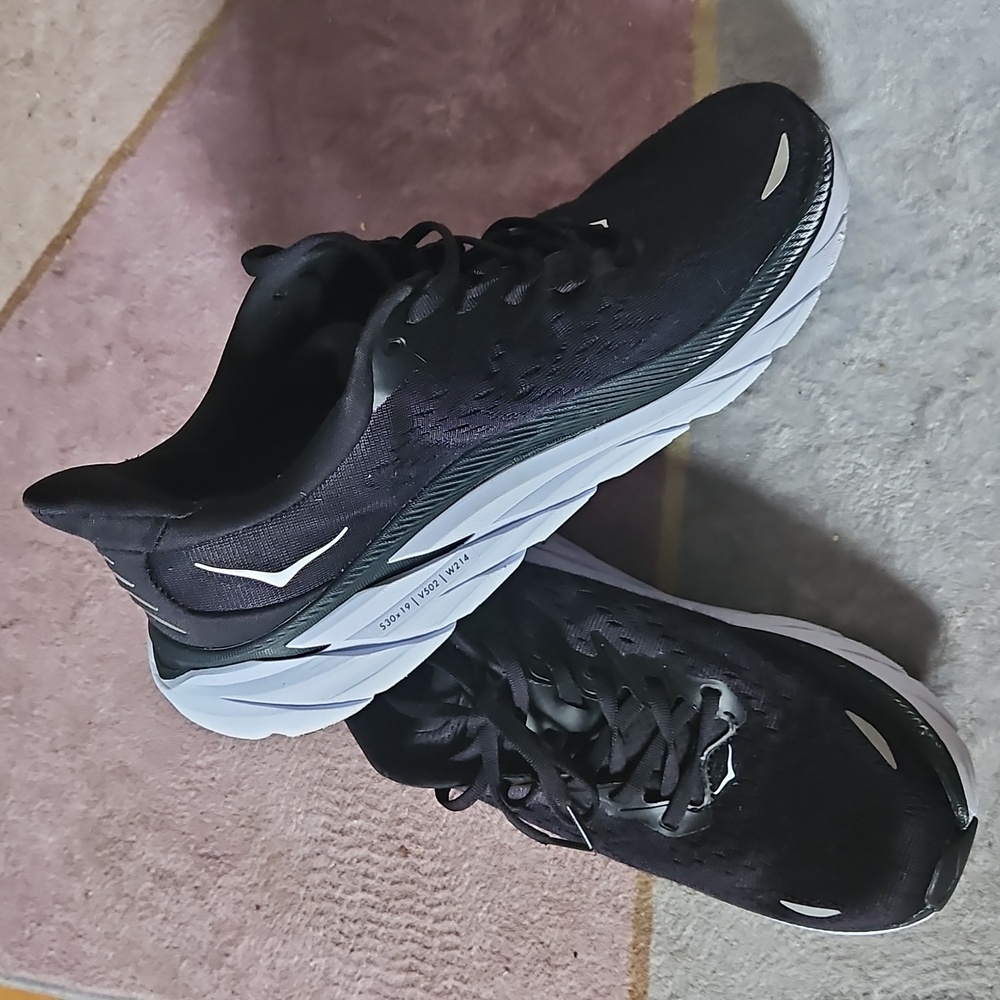 Hoka One One Clifton 9.5 B Black White Athletic Running Sneakers - Picture 7 of 10